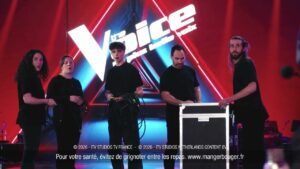 voix off souriante